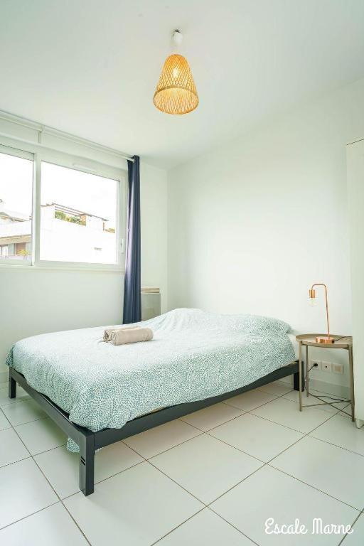 Escale-Marne Fr - 202 - Free Parking - Free Luggage Storage - All Equipped - Linen Included - Washing Machine - 10Mn Walk Metro 8 - Rer A - Panoramic View - From 1 To 14 Guests Maisons-Alfort Bilik gambar