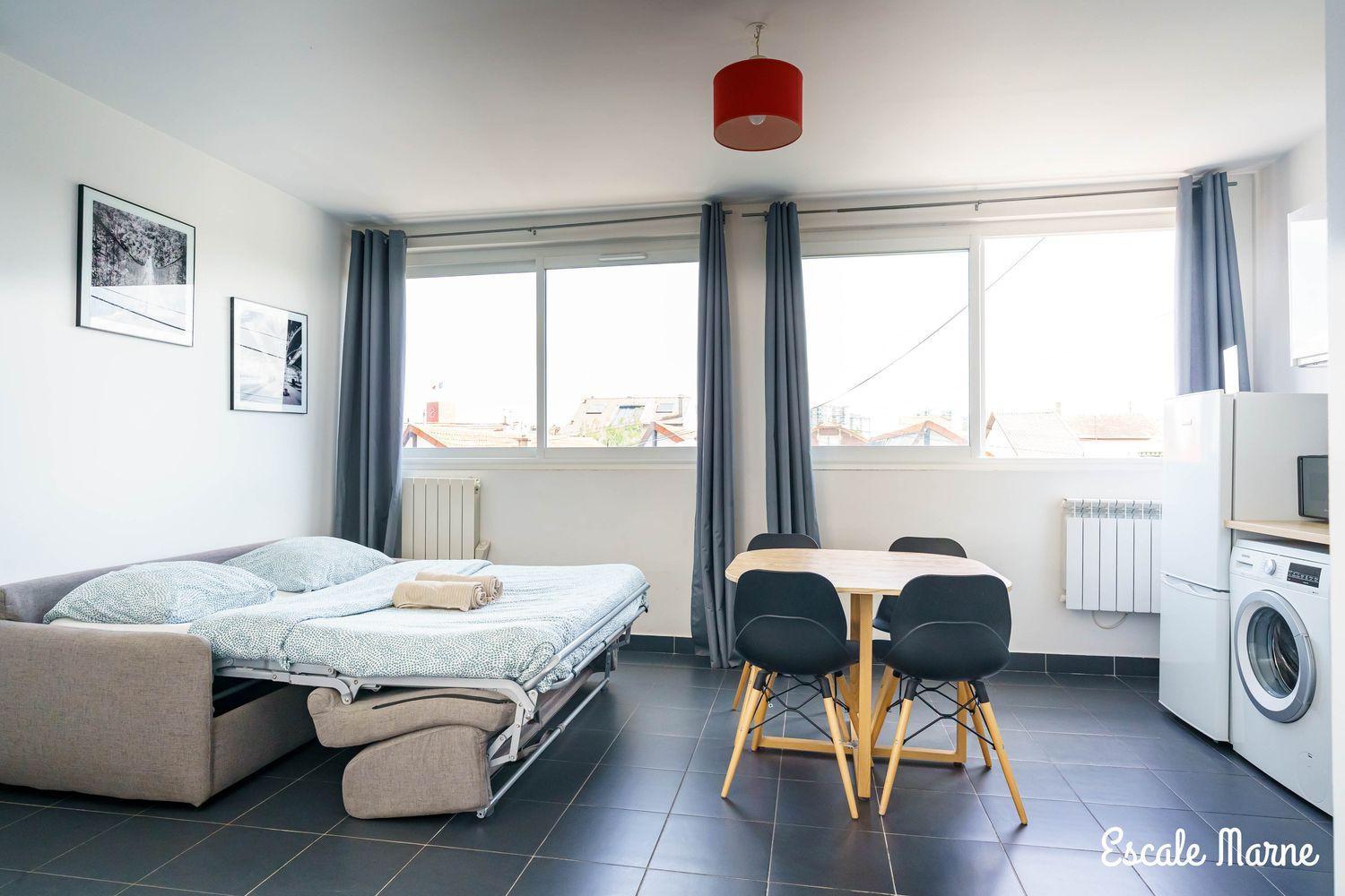 Escale-Marne Fr - 202 - Free Parking - Free Luggage Storage - All Equipped - Linen Included - Washing Machine - 10Mn Walk Metro 8 - Rer A - Panoramic View - From 1 To 14 Guests Maisons-Alfort Bilik gambar