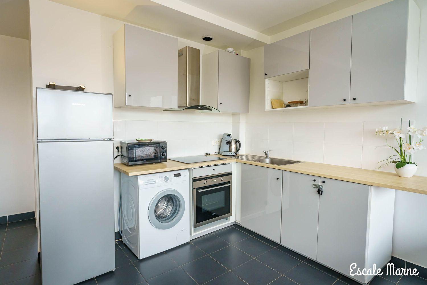 Escale-Marne Fr - 202 - Free Parking - Free Luggage Storage - All Equipped - Linen Included - Washing Machine - 10Mn Walk Metro 8 - Rer A - Panoramic View - From 1 To 14 Guests Maisons-Alfort Luaran gambar